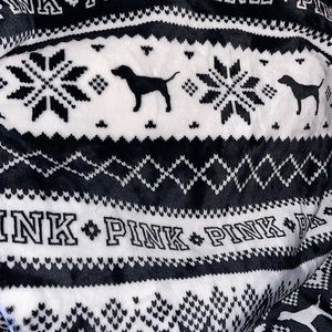 Pink blanket black and white snowflake